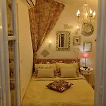 Сasa de vacaciones White Villa *