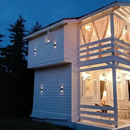 White Villa Holiday home Epanomi