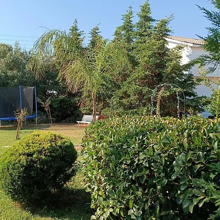 White Villa Holiday home Epanomi